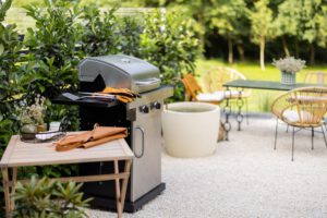 Lees meer over het artikel Welke barbecue past in jouw tuin?